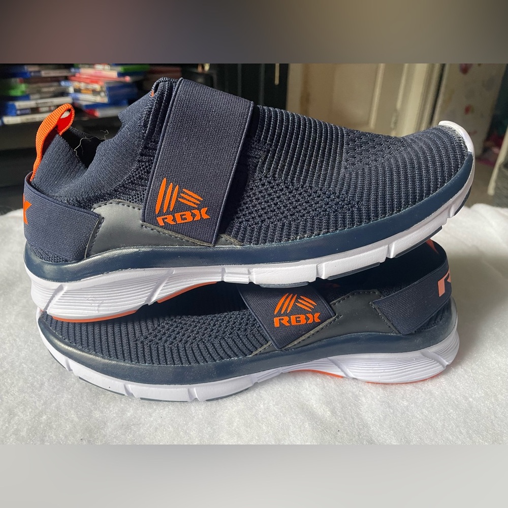 New Men’s Reebok RBK Strap Sneakers Sz 8